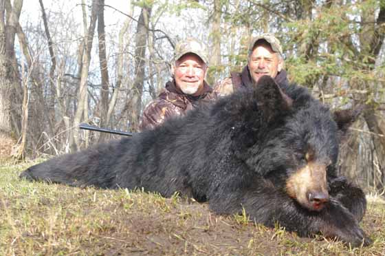 Mark Schmitt takes a bear